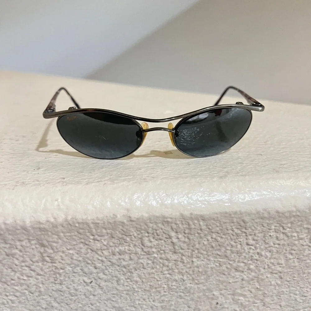 Maui Jim leave questions